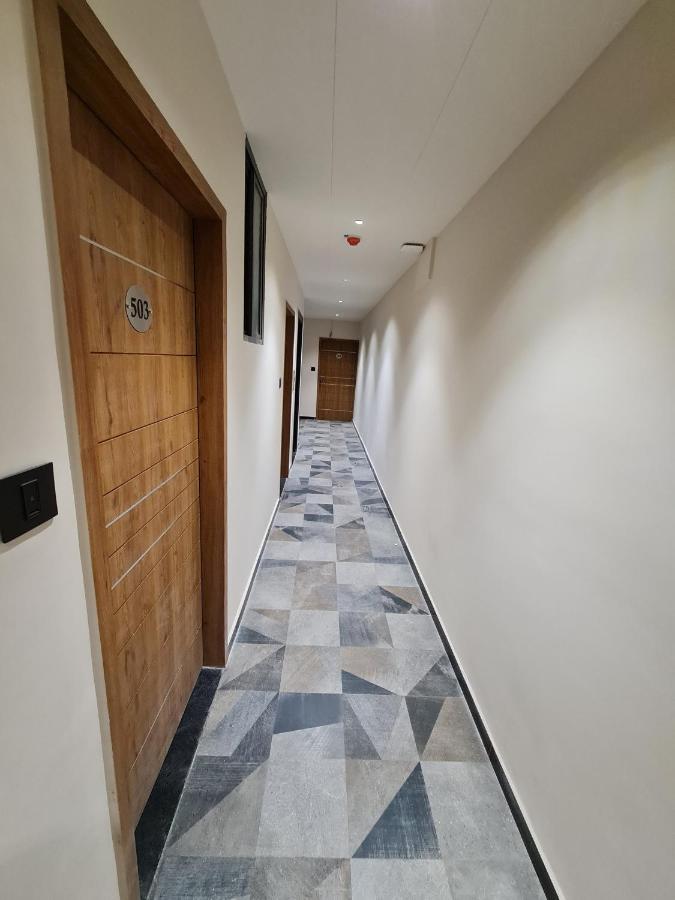 Hotel Nova Palm راجكوت المظهر الخارجي الصورة