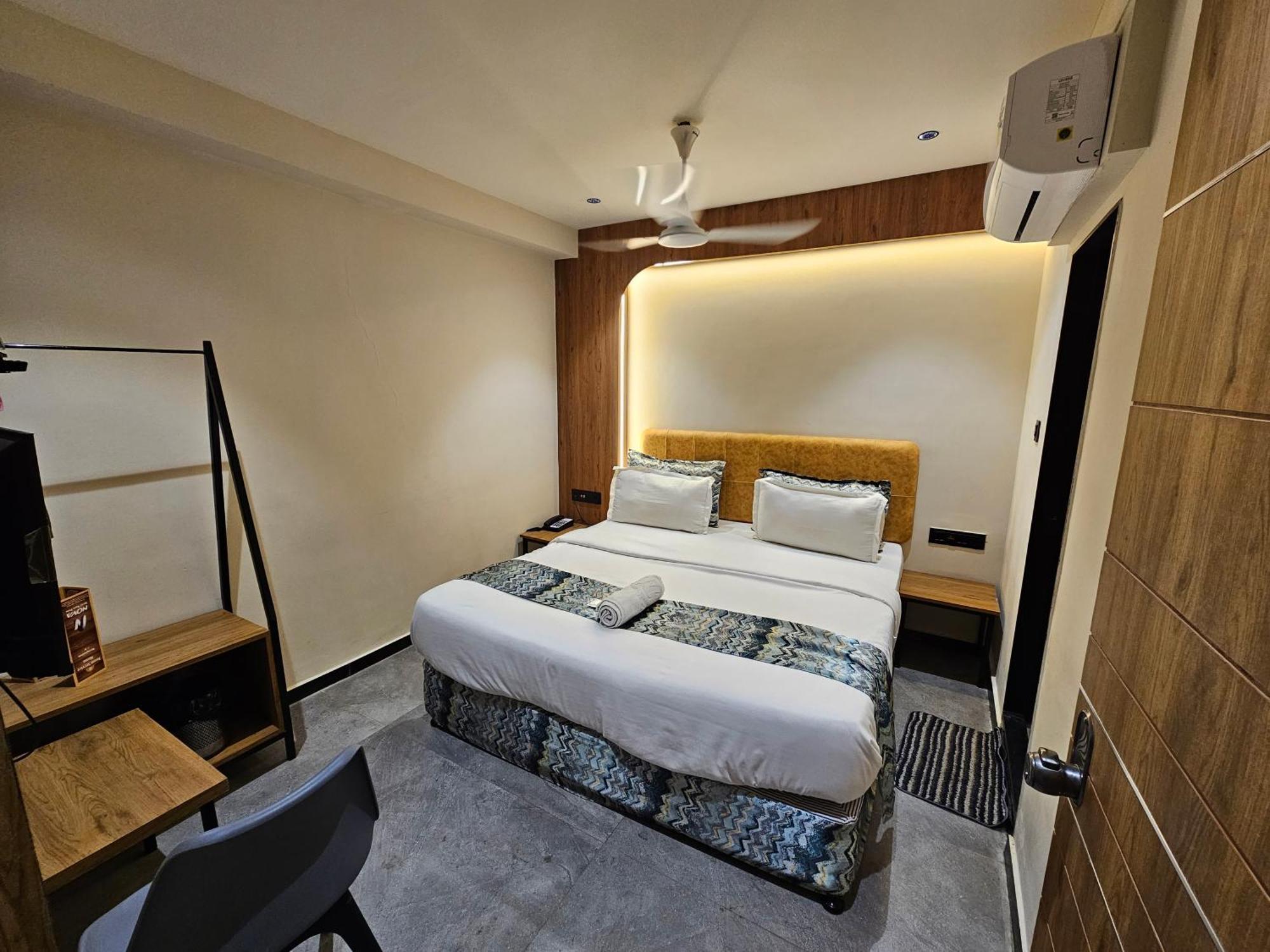 Hotel Nova Palm راجكوت المظهر الخارجي الصورة