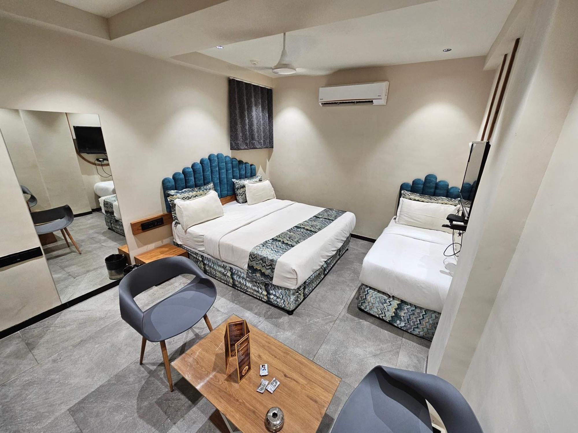 Hotel Nova Palm راجكوت المظهر الخارجي الصورة